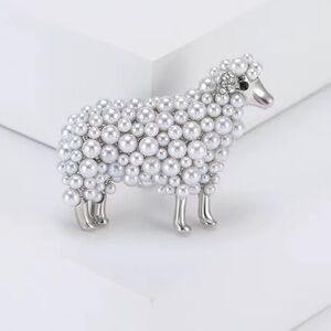 Vintage Pearl Sheep Gray Silver Brooch